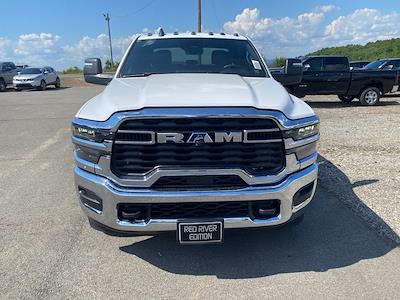 New 2025 Ram 3500 Tradesman Crew Cab 4x4 60 CA Cab Chassis for sale #560009 - photo 2