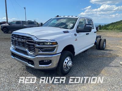 2025 Ram 3500 Crew Cab DRW 4x4 Cab Chassis for sale #560011 - photo 1