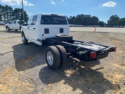 2025 Ram 3500 Crew Cab DRW 4x4 Cab Chassis for sale #560011 - photo 2