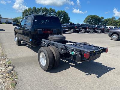 2025 Ram 3500 Crew Cab DRW 4x4 Cab Chassis for sale #560015 - photo 2