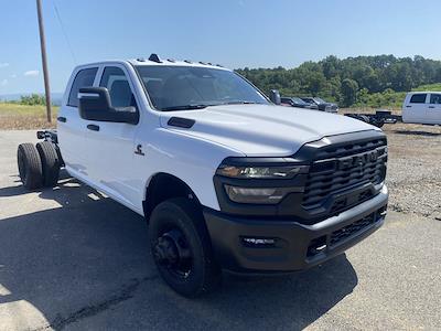 New 2025 Ram 3500 Tradesman Crew Cab 4x4 60 CA Cab Chassis for sale #566204 - photo 1