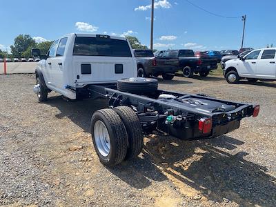 2025 Ram 5500 Crew Cab DRW 4x4 Cab Chassis for sale #570372 - photo 2