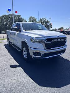 2025 Ram 1500 Crew Cab 4WD Pickup for sale #681126A - photo 1
