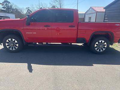 Used 2025 Chevrolet Silverado 2500 - photo 1
