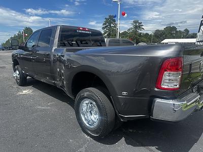 2024 Ram 3500 Crew Cab DRW 4x4 Pickup for sale #SG550114A - photo 2