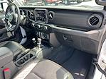 2023 Jeep Gladiator Crew Cab 4x4 Pickup for sale #PL523822 - photo 17