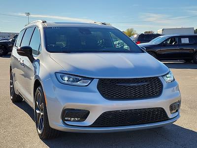 2024 Chrysler Pacifica AWD Minivan for sale #RR138217 - photo 1
