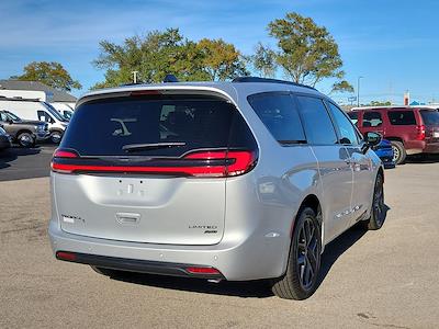 2024 Chrysler Pacifica AWD Minivan for sale #RR138217 - photo 2