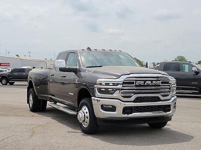 2025 Ram 3500 Crew Cab DRW 4x4 Pickup for sale #SG502112 - photo 1