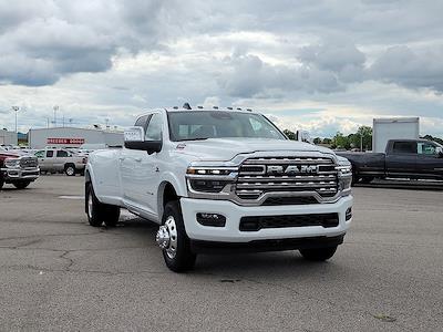 2025 Ram 3500 Crew Cab DRW 4x4 Pickup for sale #SG538560 - photo 1