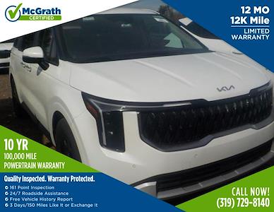 Used 2025 Kia Carnival - photo 1