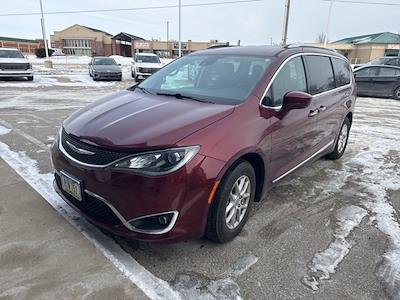 Used 2020 Chrysler Pacifica Touring L Minivan for sale #F251210A - photo 2