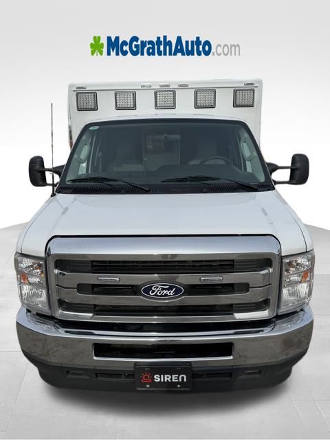 New 2026 Ford E-450 - photo 5