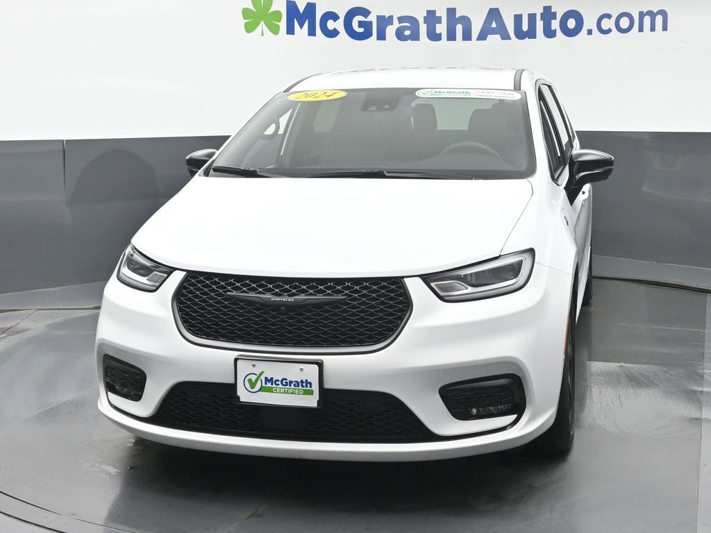 Used 2024 Chrysler Pacifica - photo 7