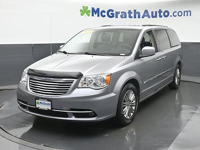 Used 2016 Chrysler Town and Country - photo 1