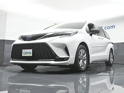 2022 Toyota Sienna AWD Minivan for sale #K251140A - photo 1