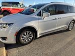 2018 Chrysler Pacifica FWD Minivan for sale #K251476D - photo 3