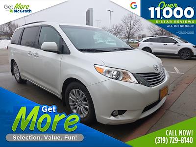 2017 Toyota Sienna FWD Minivan for sale #K251626A - photo 1
