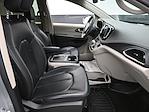 Used 2022 Chrysler Pacifica Touring L Minivan for sale #K260168A - photo 8
