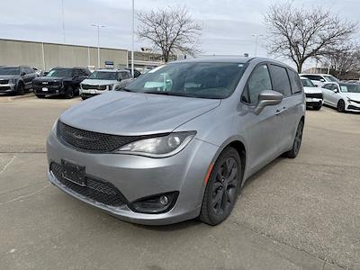 Used 2020 Chrysler Pacifica - photo 1