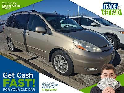 Used 2010 Toyota Sienna - photo 1