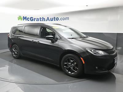 2018 Chrysler Pacifica FWD Minivan for sale #K260505A - photo 2