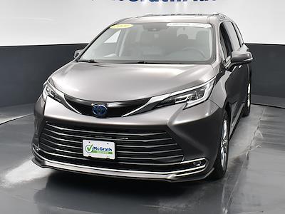Used 2021 Toyota Sienna Platinum FWD Minivan for sale #M230502A - photo 2
