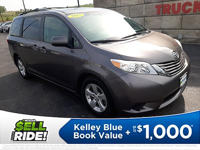 Used 2017 Toyota Sienna LE 4x2 Minivan for sale #S231192A - photo 1