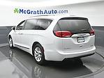 2018 Chrysler Pacifica FWD Minivan for sale #Y260320A - photo 2