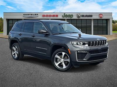 New 2026 Jeep Grand Cherokee - photo 1