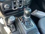 2025 Jeep Gladiator Crew Cab 4x4 Pickup for sale #L510894 - photo 16