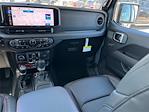 2025 Jeep Gladiator Crew Cab 4x4 Pickup for sale #L511568 - photo 4