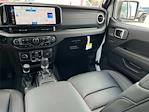 2025 Jeep Gladiator Crew Cab 4x4 Pickup for sale #L536585 - photo 5