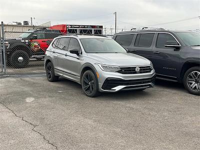 Used 2023 Volkswagen Tiguan - photo 1
