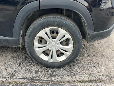 Used 2024 Chevrolet Trax - photo 1