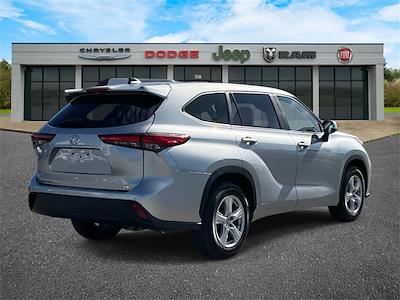 2023 Toyota Highlander FWD SUV for sale #P5127 - photo 2