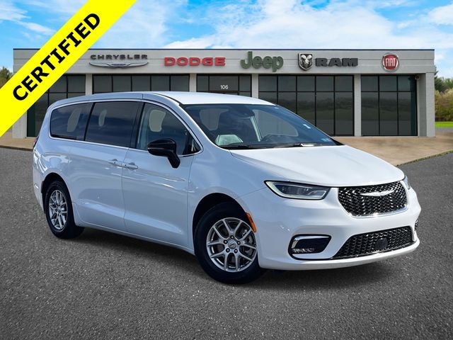 Used 2024 Chrysler Pacifica - photo 5