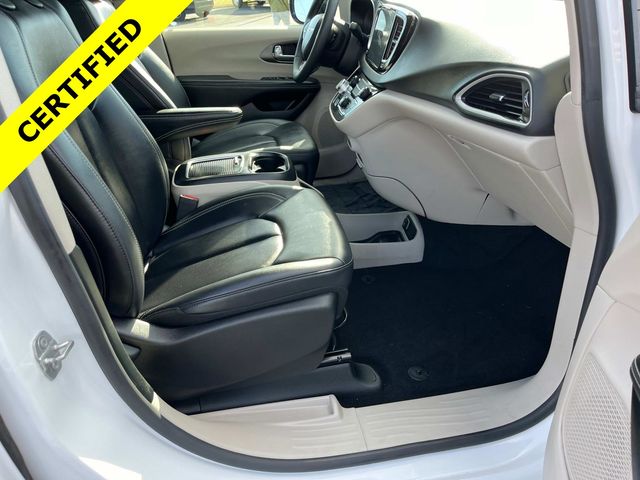Used 2024 Chrysler Pacifica - photo 19