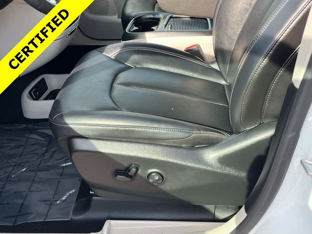 Used 2024 Chrysler Pacifica - photo 21