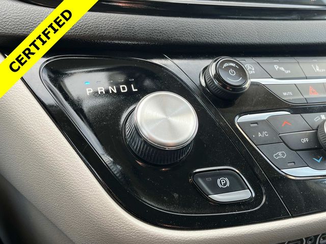 Used 2024 Chrysler Pacifica - photo 28