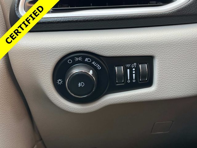 Used 2024 Chrysler Pacifica - photo 31
