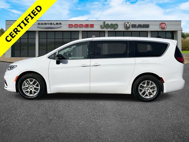 Used 2024 Chrysler Pacifica - photo 40