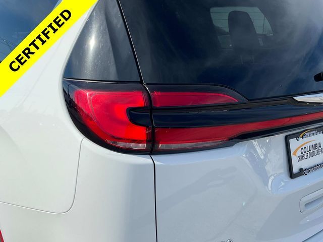 Used 2024 Chrysler Pacifica - photo 43