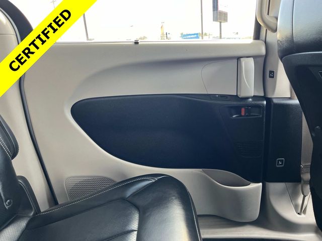Used 2024 Chrysler Pacifica - photo 11