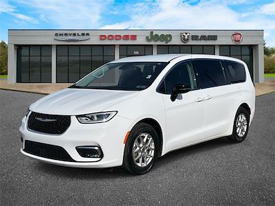 Used 2024 Chrysler Pacifica Touring L Minivan for sale #P5185 - photo 1