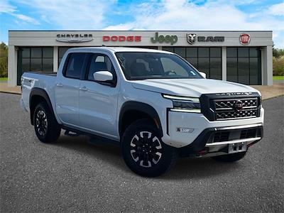 Used 2022 Nissan Frontier PRO-4X Crew Cab for sale #P5188 - photo 2