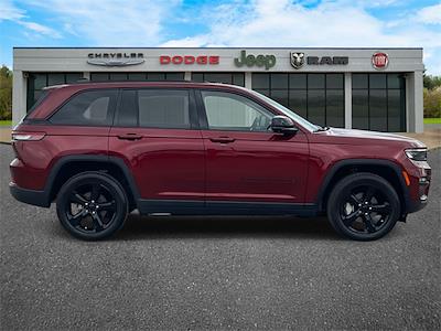Used 2023 Jeep Grand Cherokee - photo 1