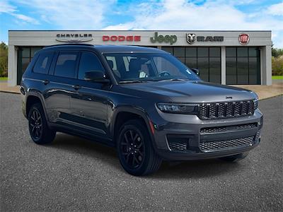 Used 2024 Jeep Grand Cherokee L - photo 1