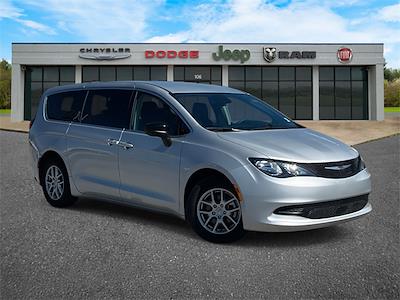 Used 2024 Chrysler Voyager - photo 1