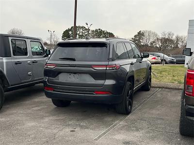 Used 2022 Jeep Grand Cherokee - photo 1
